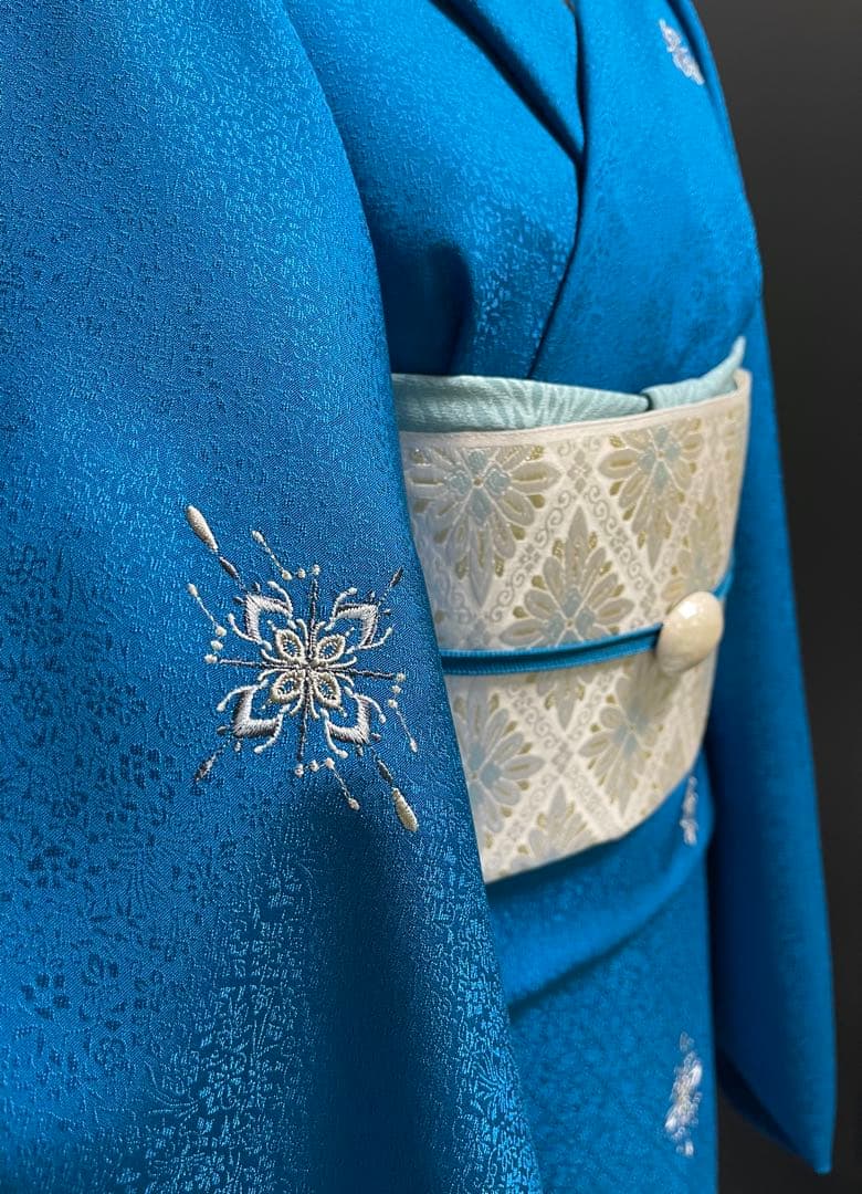 特選総刺繍飛び柄小紋着尺【総刺繍◇更紗紋意匠地】ターコイズブルー