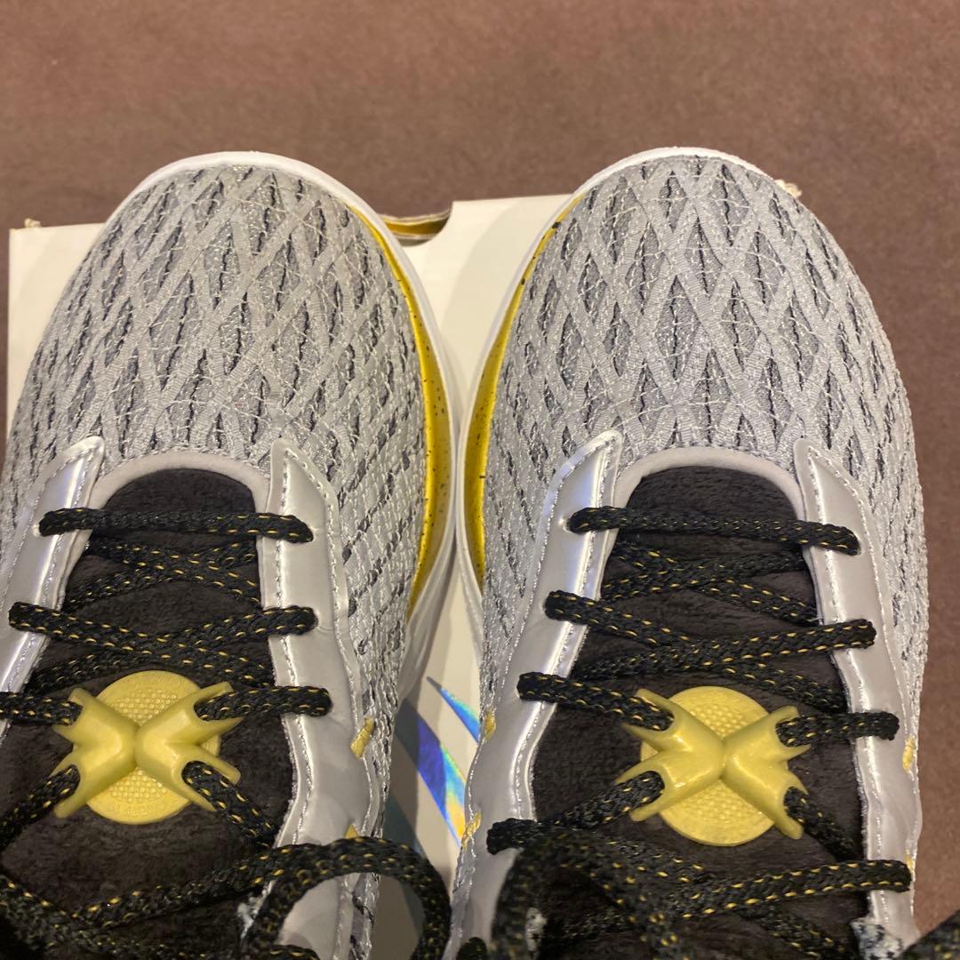 CURRY 10 YOUNG WOLF アンダーアーマー 28cm 美品 - メルカリ