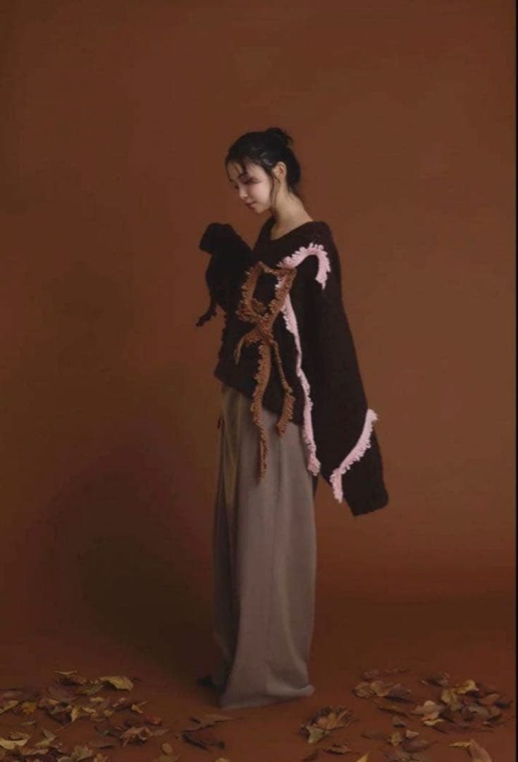 Andequal asymmetry fringe knit - メルカリ