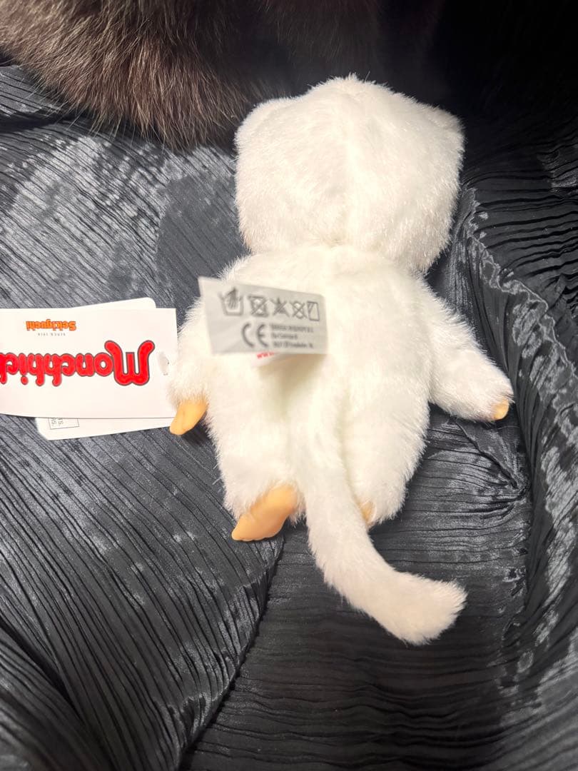 レア！EU限定 モンチッチ white cat ネコ 白いネコ - メルカリ