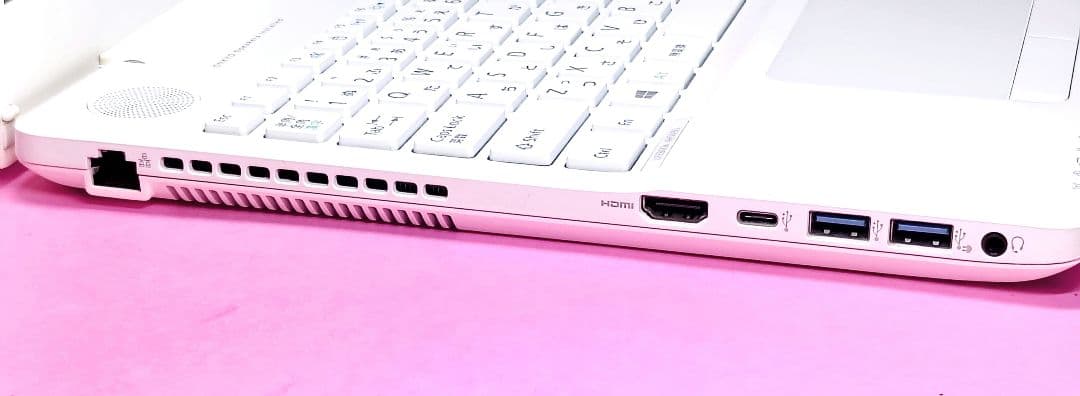 7世代✨i7✨SSD256✨オフィス✨カメラ付き白ノートパソコン✨設定済み