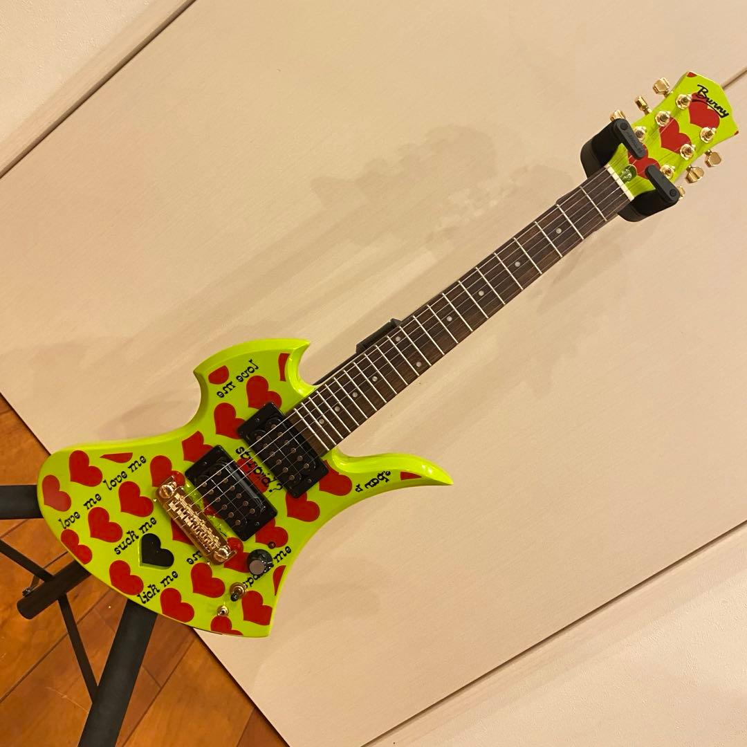 極美品☆BURNY Fernandes hideグリーンハートJr. ミニギター - メルカリ