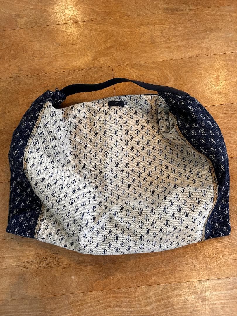 ジミーチュウ JCロゴ ジャカード ホーボーバッグ - メルカリ