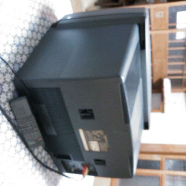 シャープ20型 曲面ブラウン管ワイドTV 95年製 20C-WA5 - メルカリ