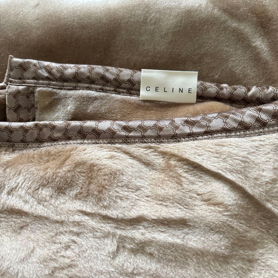 セリーヌ ニューマイヤー毛布 新品 ブラウン(キャメル) - メルカリ