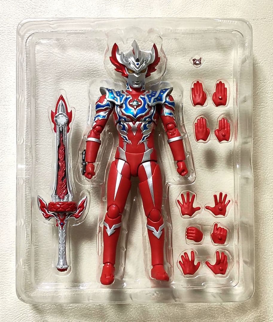 S.H.Figuarts　ウルトラマンタイガ　トライストリウム