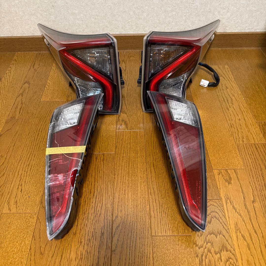 zvw50 51 55 50プリウス 前期　純正テールランプ　(説明欄参照) 50プリウス 純正+αのデザイン ZVW50/51/55 50系プリウス 前期 純正