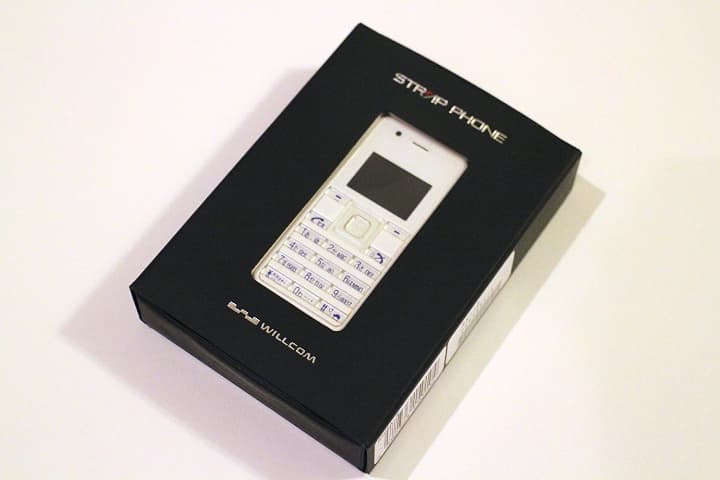 ストラップフォン2 WX06A willcom [ホワイト] WILLCOM ストラップフォン2 WX06A - メルカリ