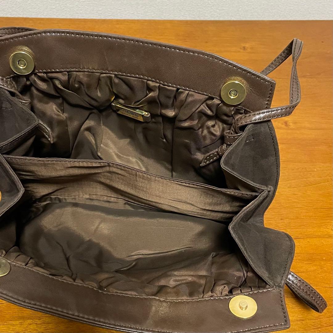 《美品》LOEWE（ロエベ）レザー ショルダーバッグ ダークブラウン