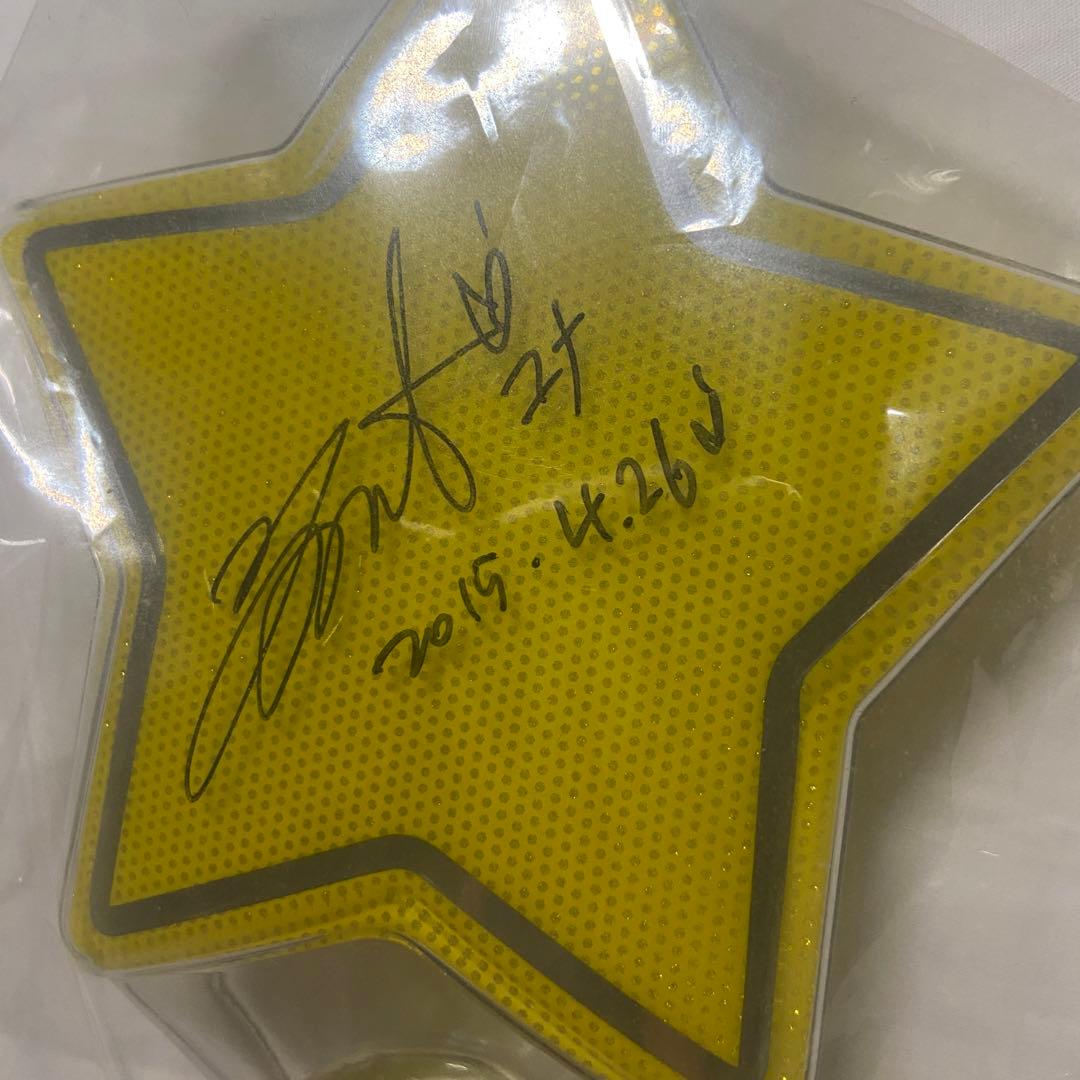 少女時代 ユナ 直筆サイン入りペンライト - メルカリ