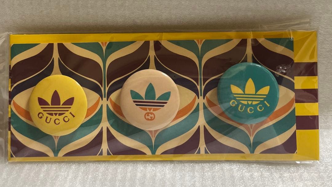 非売品】GUCCI adidas グッチ アディダス コラボ缶バッジ3個セット