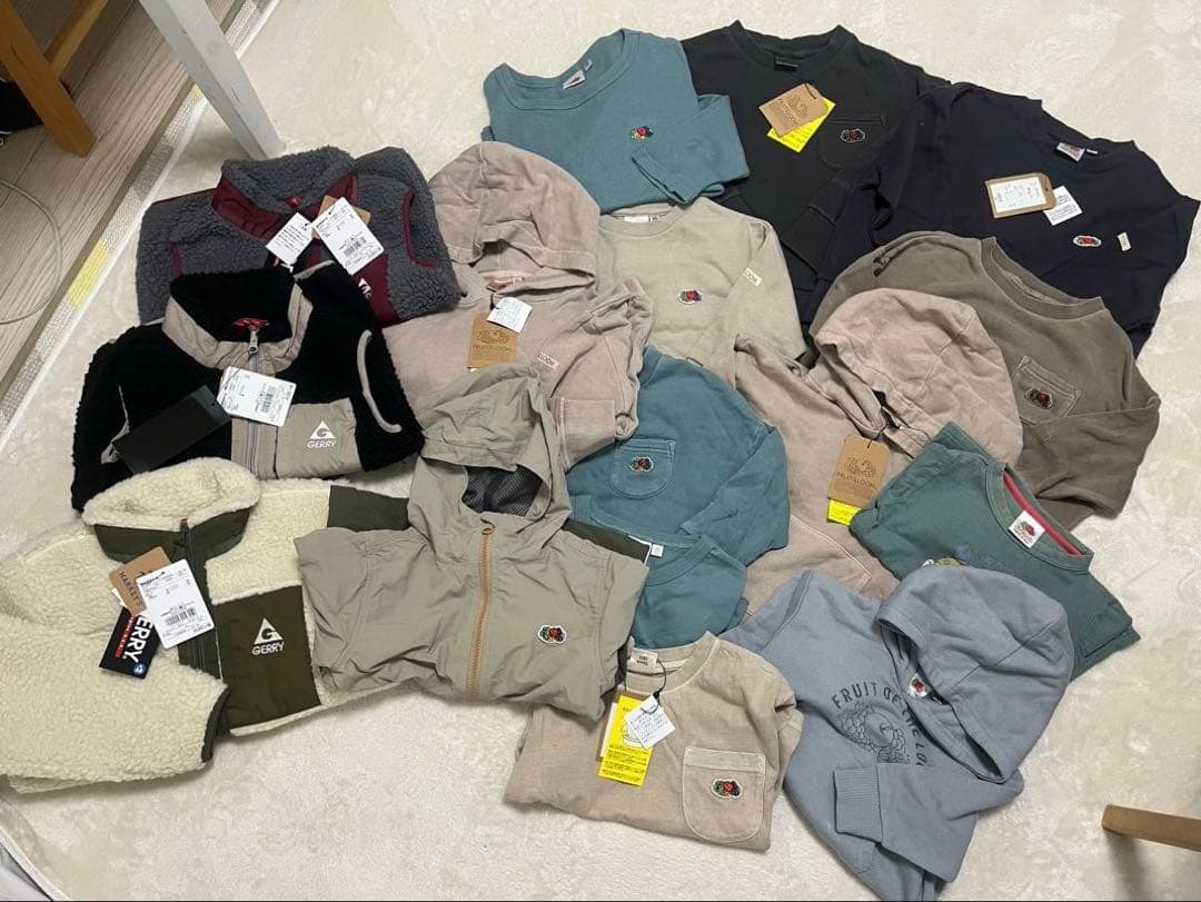 【新品多数】フルーツオブザルーム　子供服　まとめ売り FRUIT OF THE LOOM（フルーツオブザルーム） トレーナー キッズ