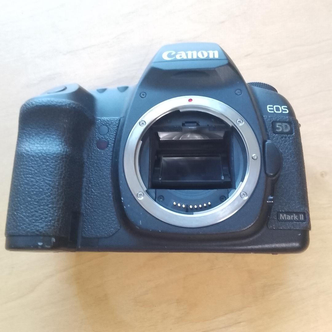 Canon EOS 5D Mark II デジタル一眼レフ キヤノン、フルサイズデジ一「EOS 5D Mark II」 - 価格.com