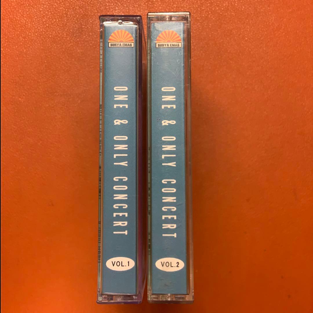 テレサ・テン ONE & ONLY カセットテープ 2本 未修正音源 開封済