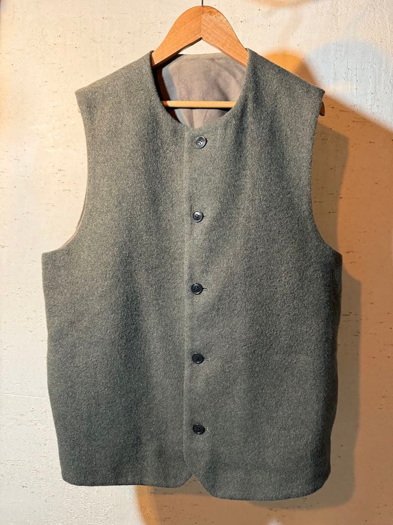 confect ウールモッサークルーネックベスト　カーキ CONFECTの秋冬 | 表参道店 | CONFECT Shop Blog | CONFECT