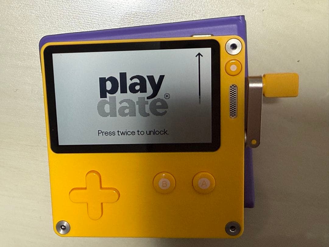 Playdate 【美品】 panic社　カバー(パープル)付き Playdate 【美品】 panic社 カバー(パープル)付き