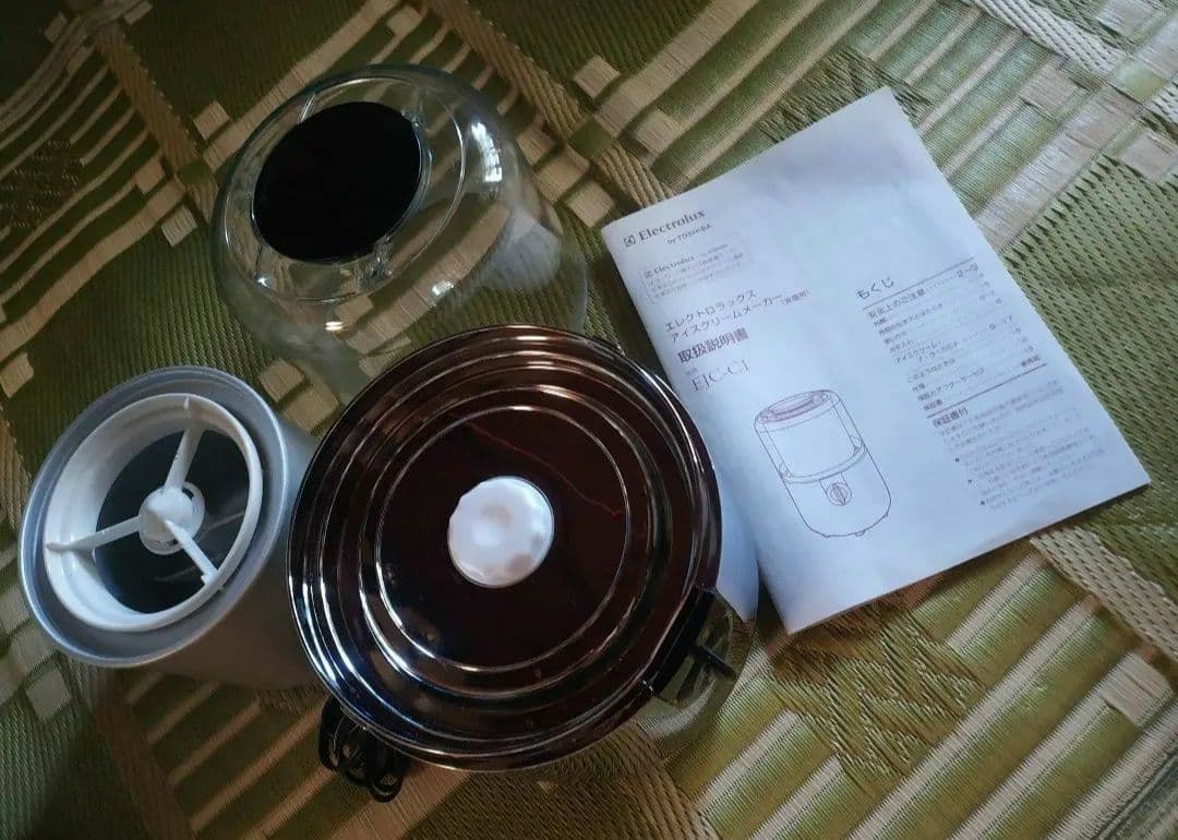 稀少品□エレクトロラックスx東芝 電動アイスクリームメーカーEJC-C1(S