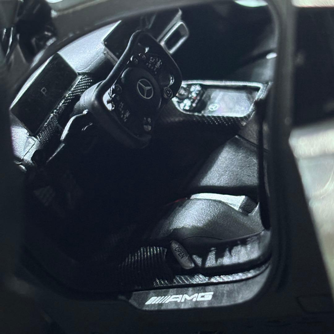 1/18 NZG メルセデス AMG ONE 後期改修 エンジン再現あり - メルカリ