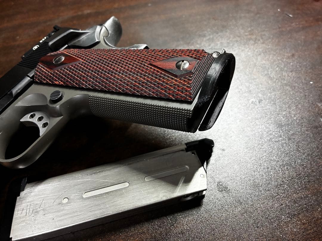 S*n様 東京マルイ ベース m1911 スネーク オペレーター ガスガン