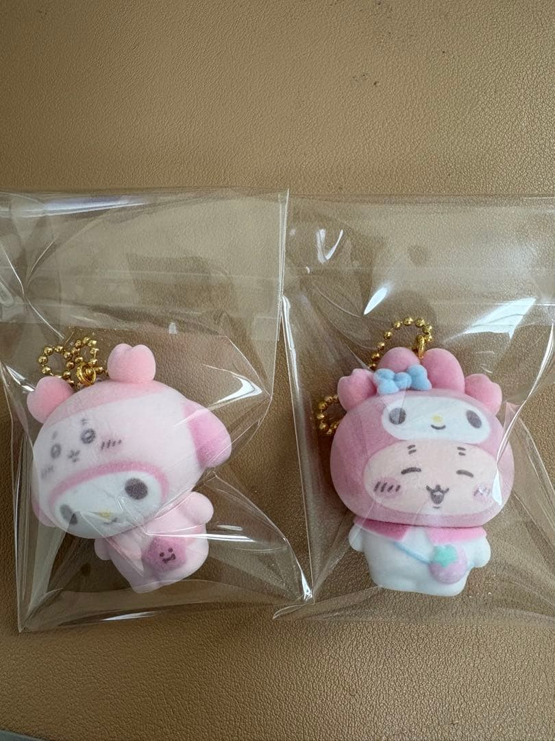 ちいかわ サンリオ フロッキーマスコットチャーム 古本屋 マイメロディ