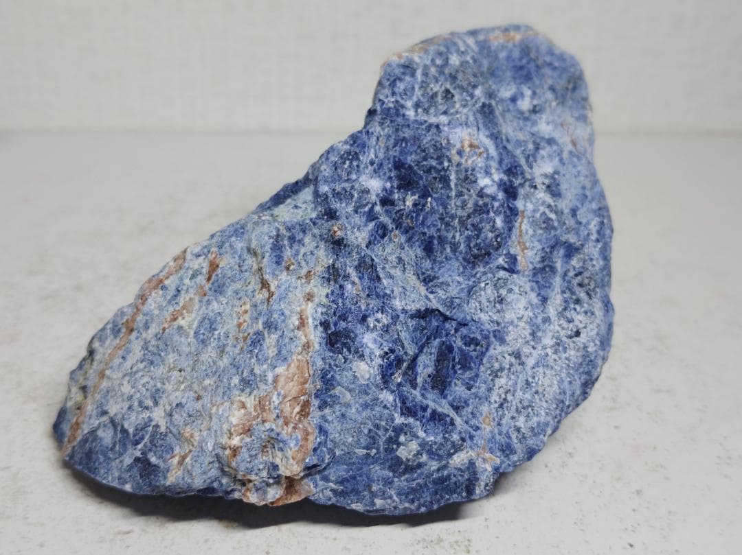 ソーダライト 1.4kg ラピスラズリ 原石 鑑賞石 自然石 鉱物 誕生石 水石