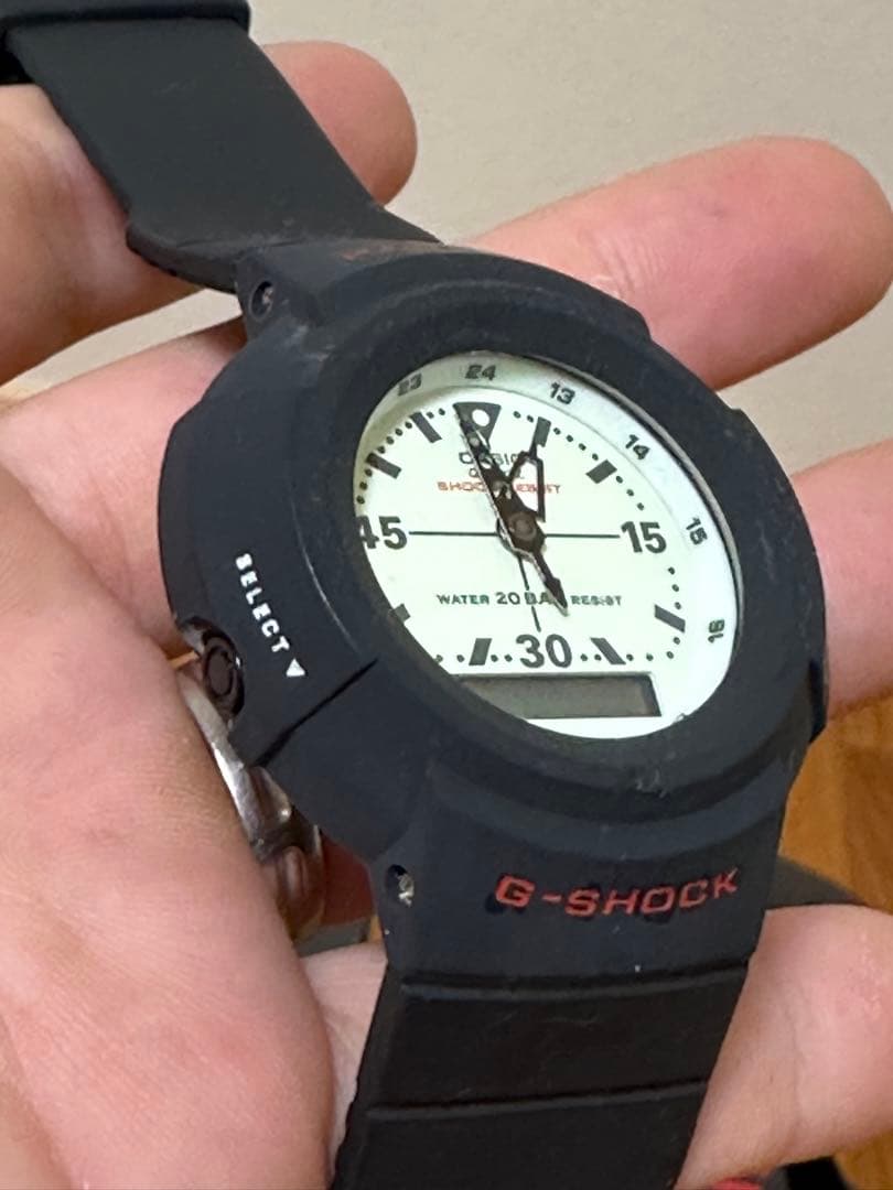 AW-500蓄光赤 AW-500B-7 G-SHOCK - メルカリ