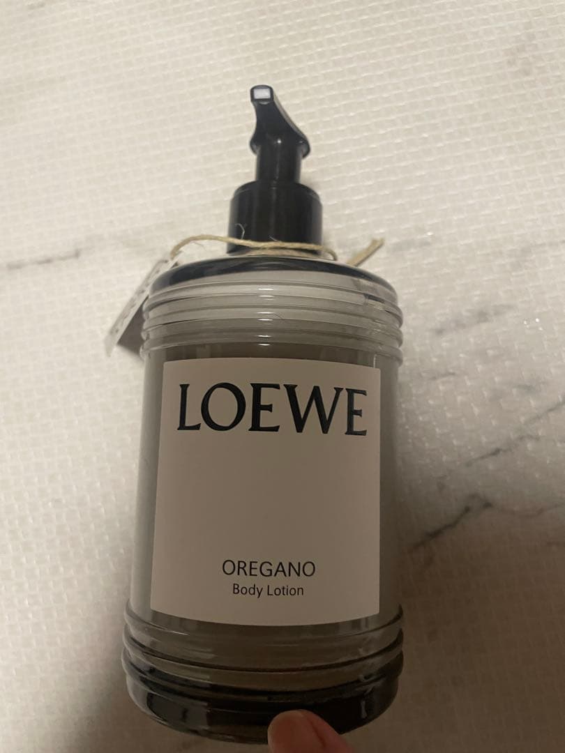 ボディローション LOEWE OREGANO Body Lotion Oregano body lotion White - LOEWE USA Official Website