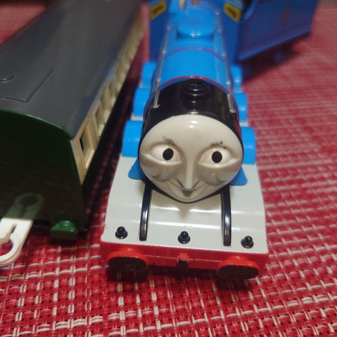 廃盤 希少 プラレール トーマス ゴードン 旧タイプ - メルカリ