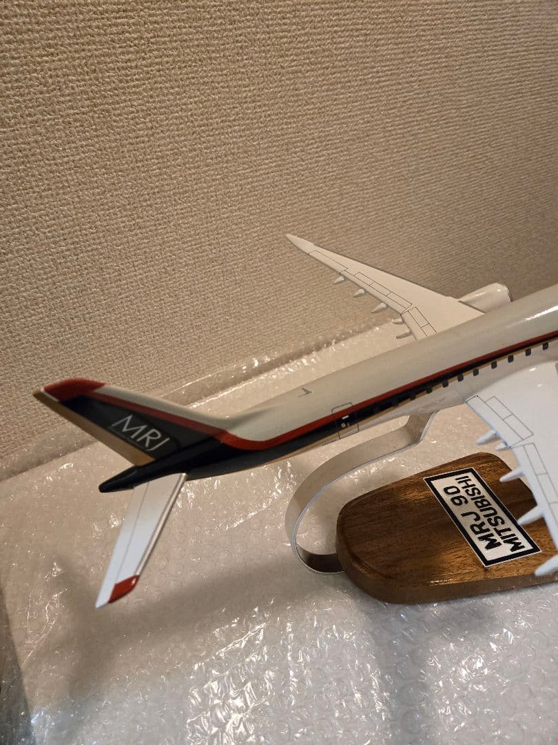 三菱航空機 MRJ90 模型 JA21MJ 1/100 木製 - メルカリ