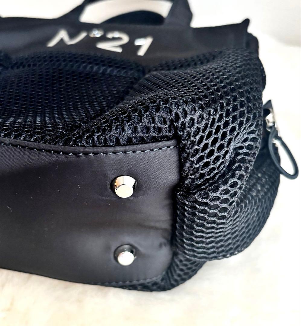未使用】ヌメロ ヴェントゥーノ N°21 黒 バッグ チェーン取り外し可能