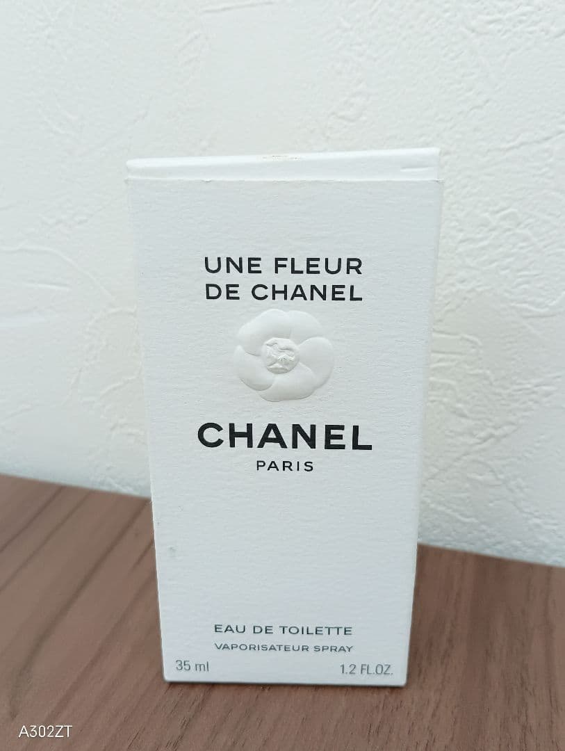 未使用 CHANEL UNE FLEUR DE CHANEL 35ml 香水 - メルカリ