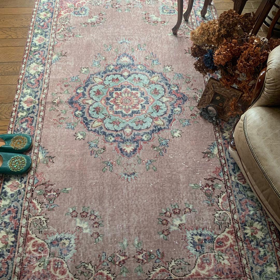 トルコヴィンテージラグ　モーブピンク　214 ×125 フラワー　メダリオン トルコヴィンテージラグ モーブピンク 214 ×125 フラワー メダリオン