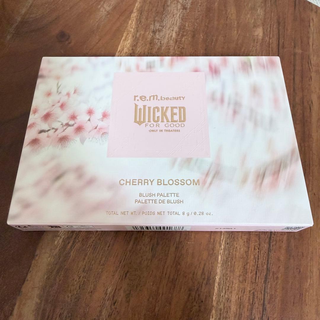 新品✨ r.e.m. beauty WICKED チーク ピンク 限定品 - メルカリ