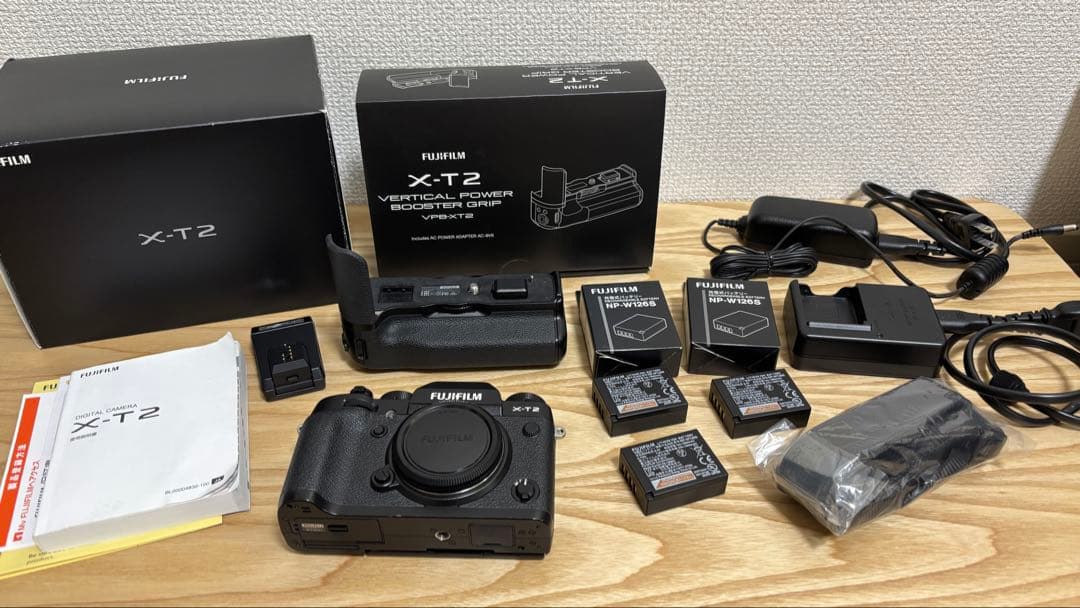 【良品】FUJIFILM X-T2 本体 バッテリー3個　縦グリップ Amazon | 富士フイルム(FUJIFILM) X-T2用縦位置パワーブースター