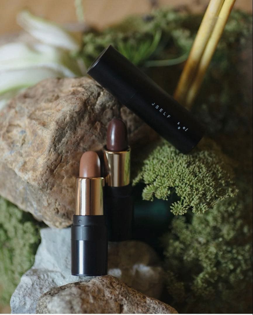 番*茶様 JSELF×soel リビングオイルリップスティック レッド001 - メルカリ