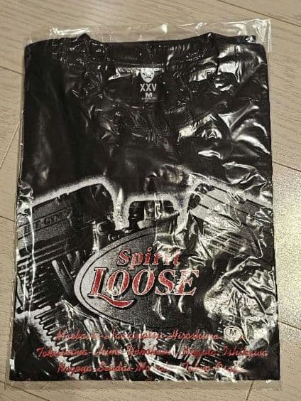 新品未使用】B'z歴代ツアーTシャツ他 SET - メルカリ