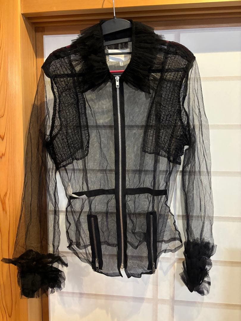 マルジェラ ブラックチュールジャケット Mサイズ フリル付き マルジェラ ブラックチュールジャケット Mサイズ フリル付き - メルカリ