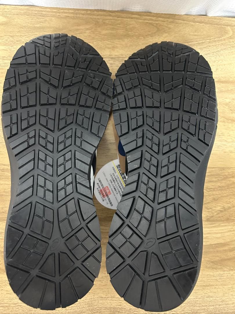 安全靴 アシックス 26.0cm 新品・未使用 箱無し WINJOB CP113