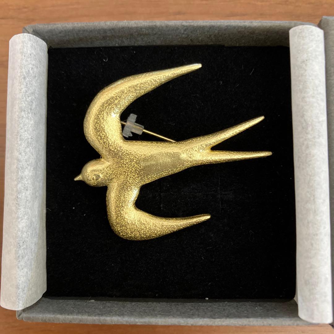 ミナペルホネン ブローチ hello swallow / ゴールド