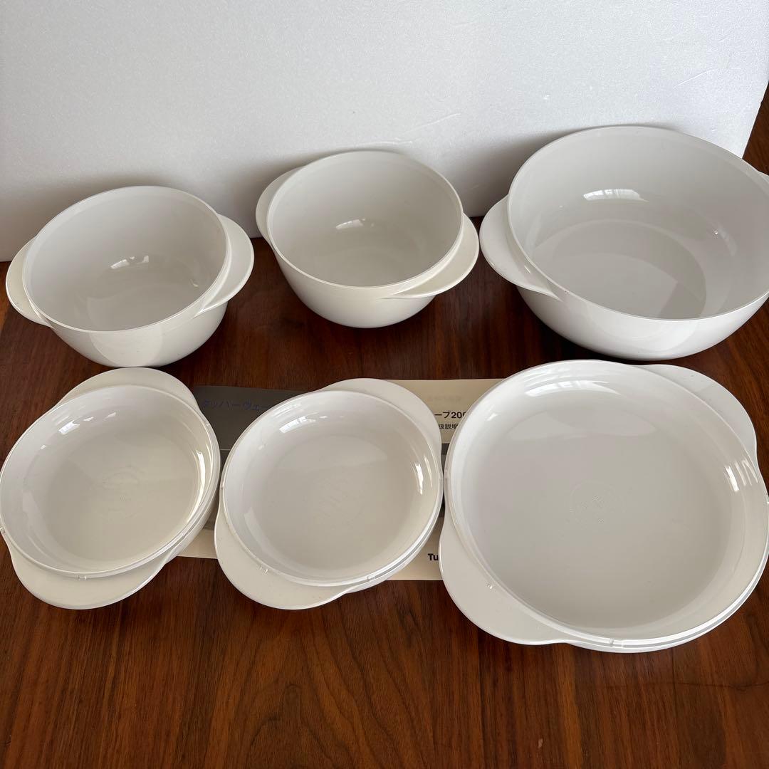 タッパーウェア タッパーウェーブ2000 丸型 中1小 2の3セット - メルカリ