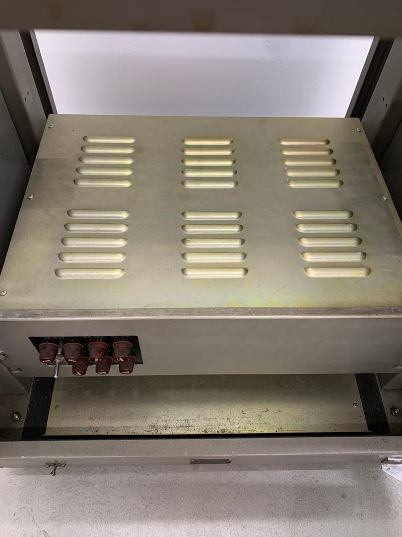 スペースエイジ ターンテーブル レコードプレイヤー 台 店舗什器