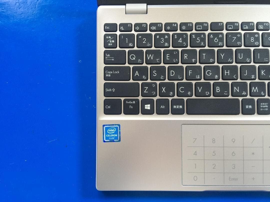 ASUS E210MA 11.6型/SSD/NumberPa/Office - メルカリ