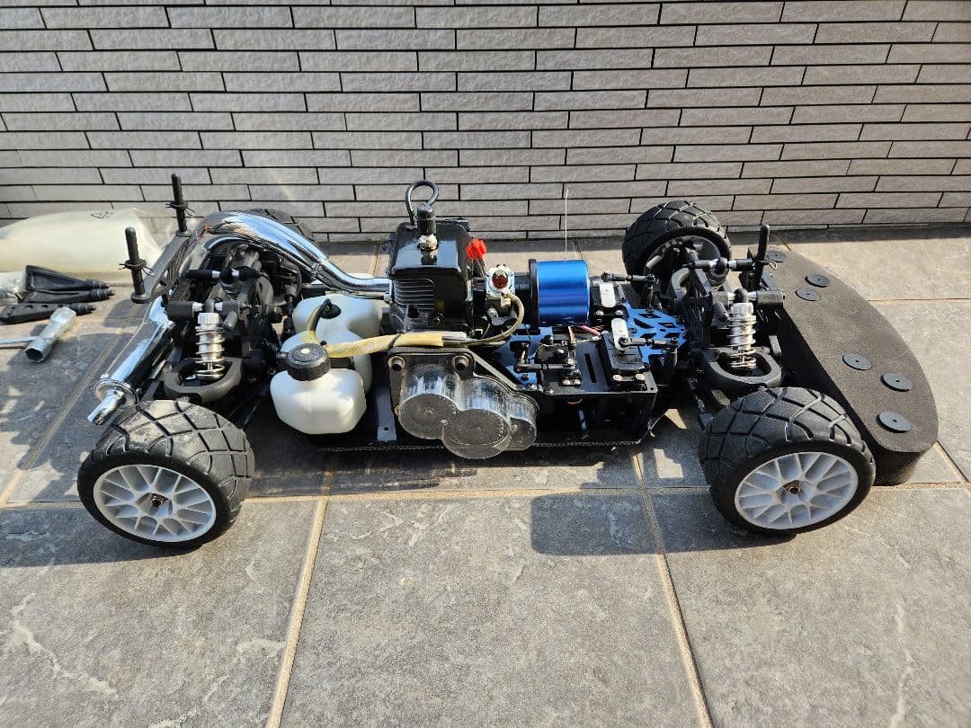 レア物】1/5FGエンジンラジコン 30㏄混合ガソリン フェアレディZ 90