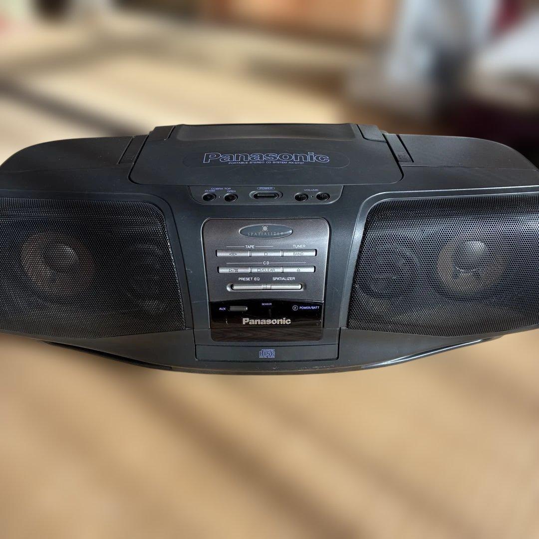 Panasonic ポータブルステレオ CDシステムRX-DT07。コブラトップ Panasonic コブラトップ RX-DT07 Panasonic ポータブルステレオ CD