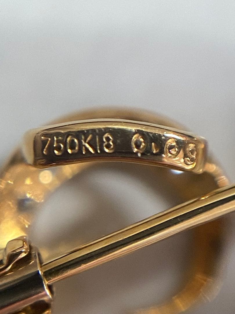 【美品】K18 音符デザイン ダイヤ ブローチ　2.6g 0.09/0.10ct