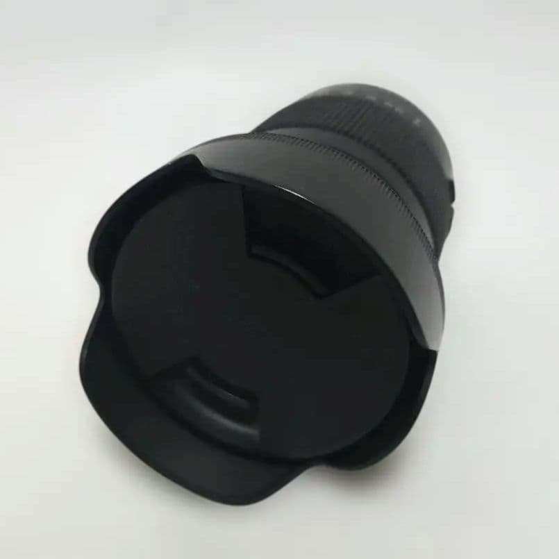 【良品】SIGMA 18-300mm F3.5-6.3 DC MACRO