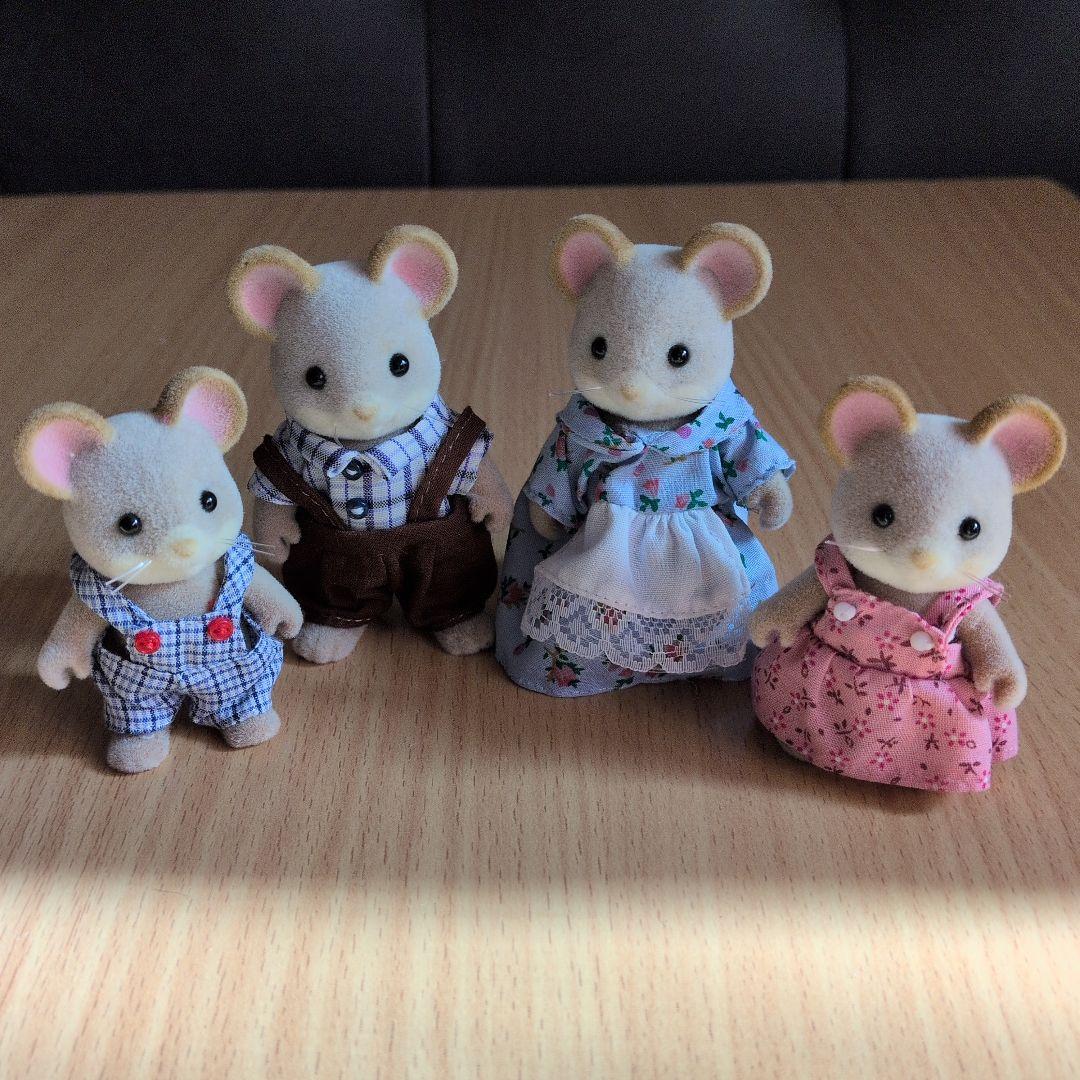 シルバニア　海外　どんぐりネズミ　ファミリー　お人形 Amazon.co.jp: シルバニアファミリー 人形 どんぐりネズミのお母さん