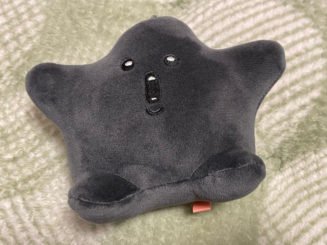 ちいかわ 黒い星のマスコット - メルカリ