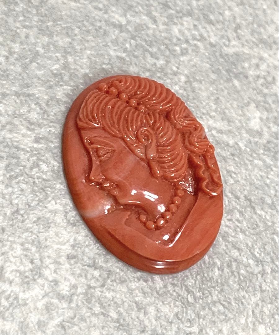 本珊瑚 カメオ 清峰作 重量約6.6g 女性横顔彫刻 サンゴ さんご リング 珊瑚 さんご サンゴ カメオ 彫刻 横顔 お花 5.98g - メルカリ