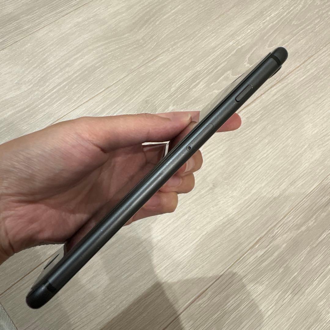 iPhone 8 Plus スペースグレイ 64GB SIMフリー - メルカリ